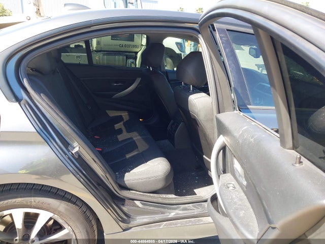 44864985 :رقم المزاد ، WBA8E1G57GNT34600 vin ، 2016 Bmw 320i مزاد بيع