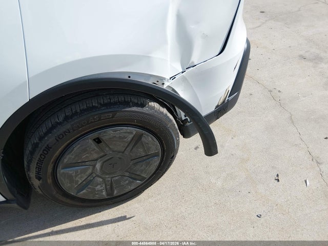 7SAYGDED4TA593109 Tesla Model Y Premium Rear-wheel Drive/standard Rear-wheel Drive