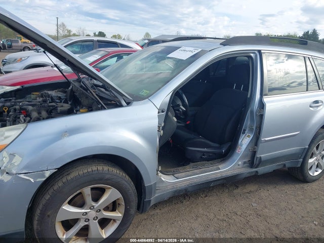 2013 Subaru Outback 2.5i Premium მანქანა იყიდება აუქციონზე, vin: 4S4BRBGC3D3309097, აუქციონის ნომერი: 44864992