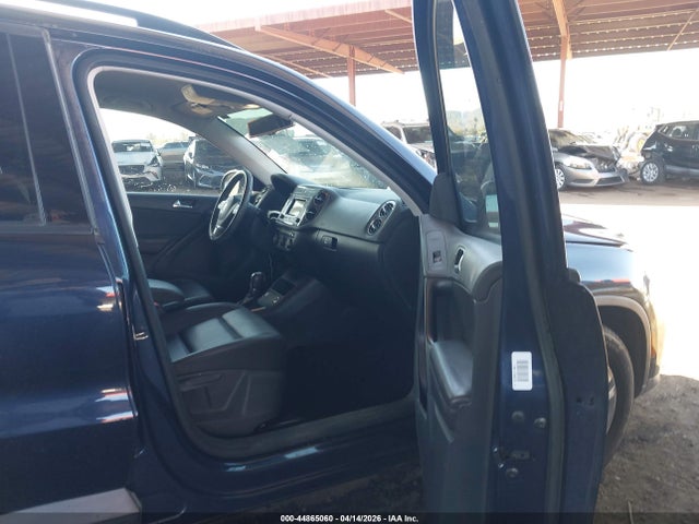 WVGBV7AX1GW600463 Volkswagen TIGUAN S