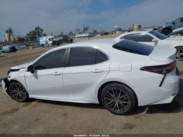 4T1T11AK7RU913470 Toyota CAMRY SE