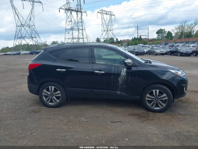 KM8JUCAG4FU057837 Hyundai Tucson Limited