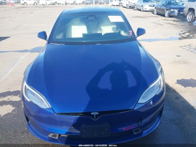 2021 Tesla Model S Plaid Tri Motor All-wheel Drive მანქანა იყიდება აუქციონზე, vin: 5YJSA1E61MF447078, აუქციონის ნომერი: 44865102