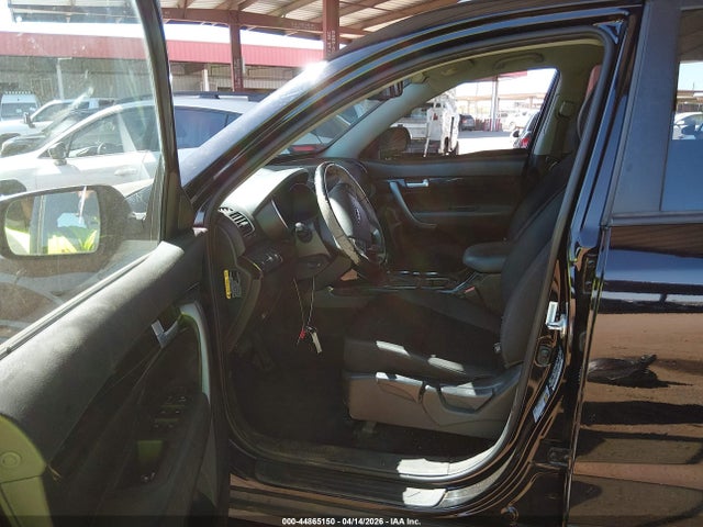 5XYKTDA62FG559806 KIA SORENTO LX