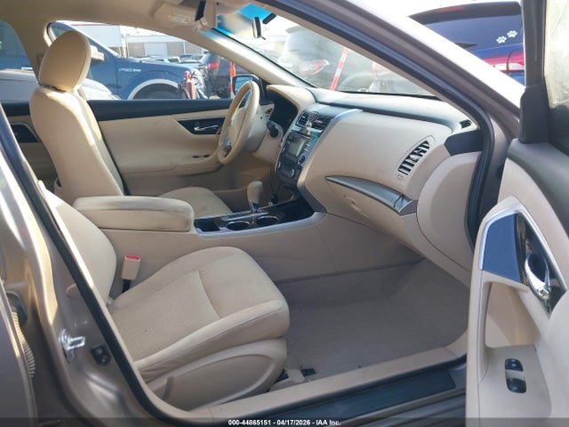 2014 Nissan Altima 2.5 Sv მანქანა იყიდება აუქციონზე, vin: 1N4AL3AP9EN244027, აუქციონის ნომერი: 44865151