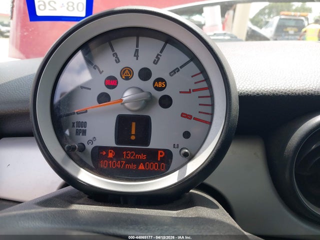 2010 MINI COOPER WMWMF3C58ATZ64061 Photo 6