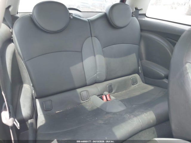 2010 MINI COOPER WMWMF3C58ATZ64061 Photo 7