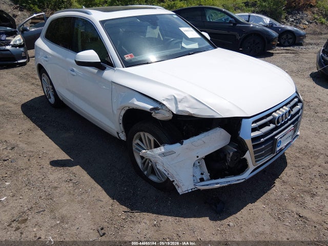 44865184 :رقم المزاد ، WA1BNAFY3J2007733 vin ، 2018 Audi Q5 2.0t Premium/2.0t Tech Premium مزاد بيع