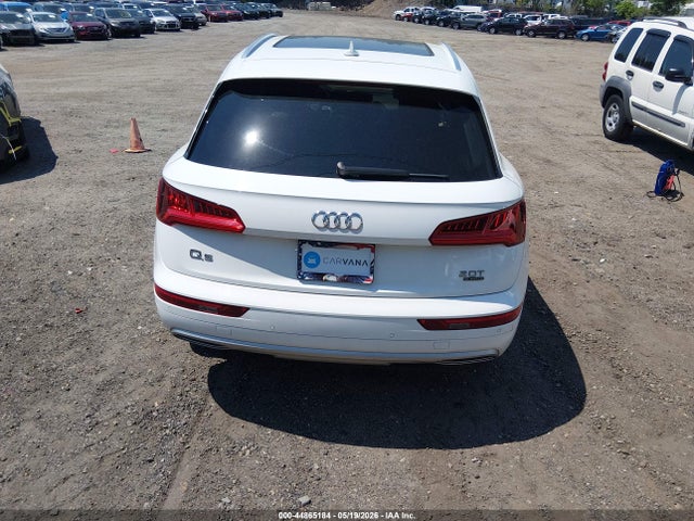 44865184 :رقم المزاد ، WA1BNAFY3J2007733 vin ، 2018 Audi Q5 2.0t Premium/2.0t Tech Premium مزاد بيع