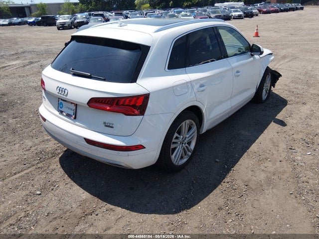 44865184 :رقم المزاد ، WA1BNAFY3J2007733 vin ، 2018 Audi Q5 2.0t Premium/2.0t Tech Premium مزاد بيع