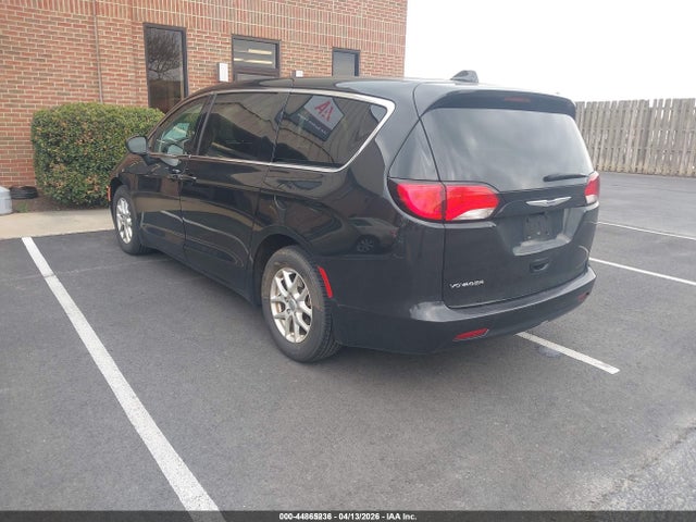 2020 CHRYSLER VOYAGER 2C4RC1CGXLR176139 Photo 2