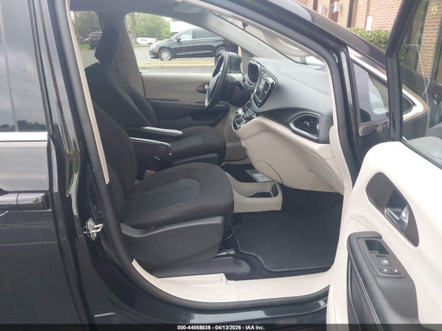 2020 CHRYSLER VOYAGER 2C4RC1CGXLR176139 Photo 4