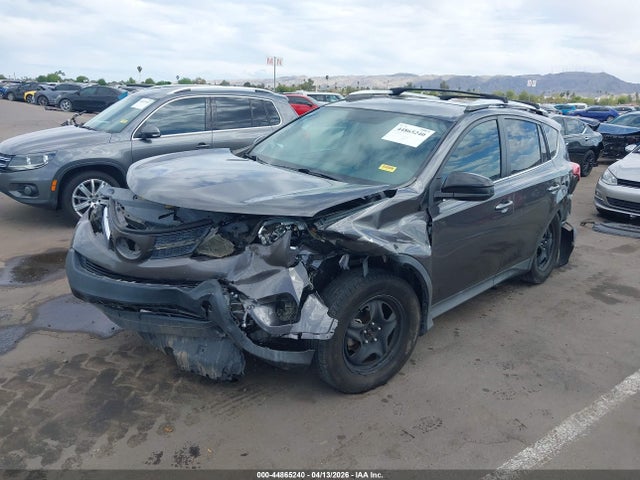 Toyota RAV4 LE 2015 2T3ZFREV6FW198442 Image 2