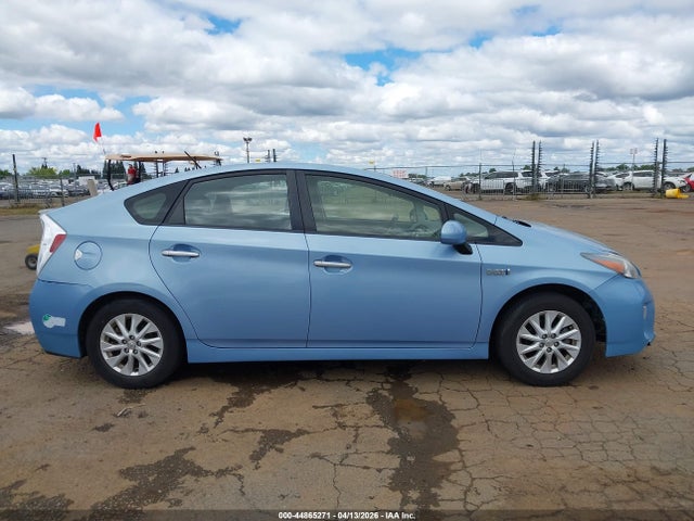 Toyota PRIUS PLUG-IN 2014 JTDKN3DP2E3054103 Image 13
