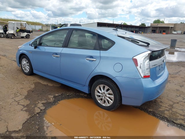 Toyota PRIUS PLUG-IN 2014 JTDKN3DP2E3054103 Image 3