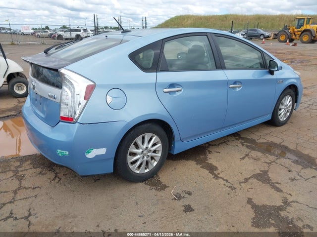 Toyota PRIUS PLUG-IN 2014 JTDKN3DP2E3054103 Image 4