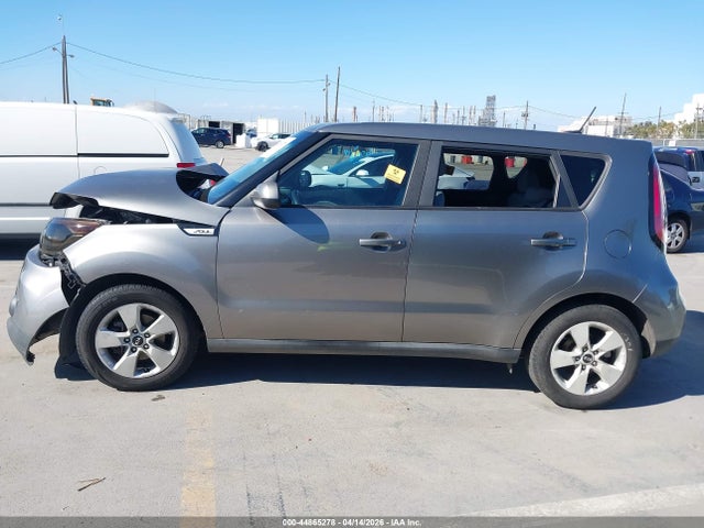 KNDJN2A21H7496642 KIA Soul