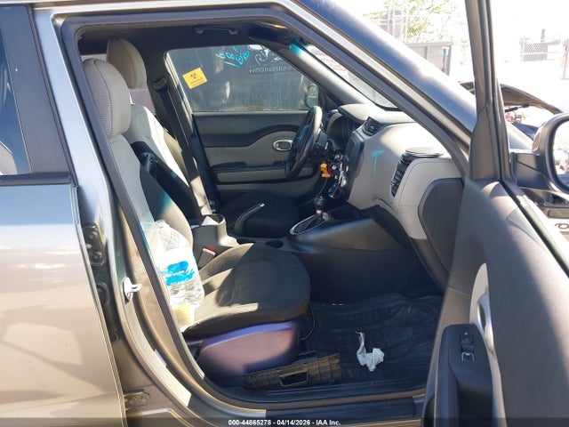 KNDJN2A21H7496642 KIA Soul