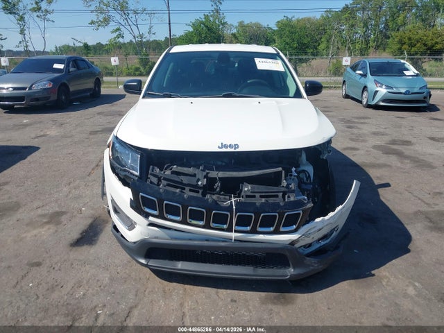 44865286 :رقم المزاد ، 3C4NJCAB9JT420509 vin ، 2018 Jeep Compass Sport Fwd مزاد بيع