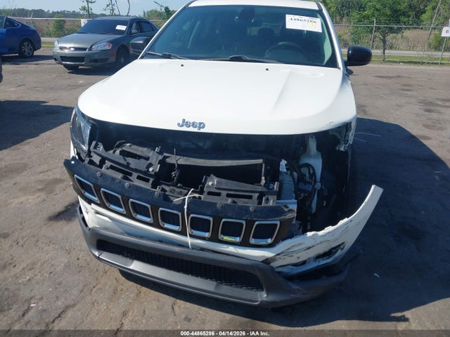 44865286 :رقم المزاد ، 3C4NJCAB9JT420509 vin ، 2018 Jeep Compass Sport Fwd مزاد بيع