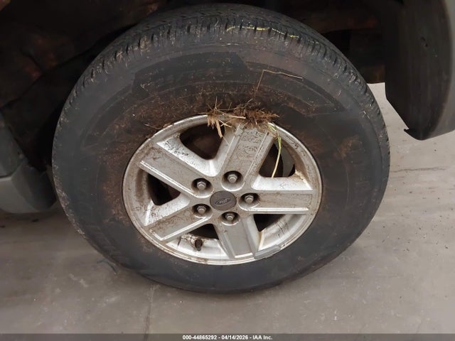 2007 Ford Escape Xls/xls Manual მანქანა იყიდება აუქციონზე, vin: 1FMYU02Z67KA92812, აუქციონის ნომერი: 44865292
