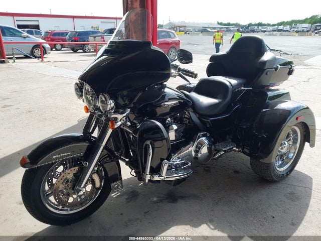 2014 HARLEY-DAVIDSON FLHTCUTG 1HD1MAL19EB860489 Photo 1