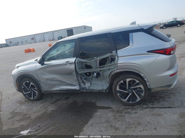 Aukcja sprzedaży 2024 Mitsubishi Outlander Se 2.5 2wd/se Black Edition S-awc/se Black Edition W/pano Roof S-awc, vin: JA4J3VA84RZ049069, numer aukcji: 44865321