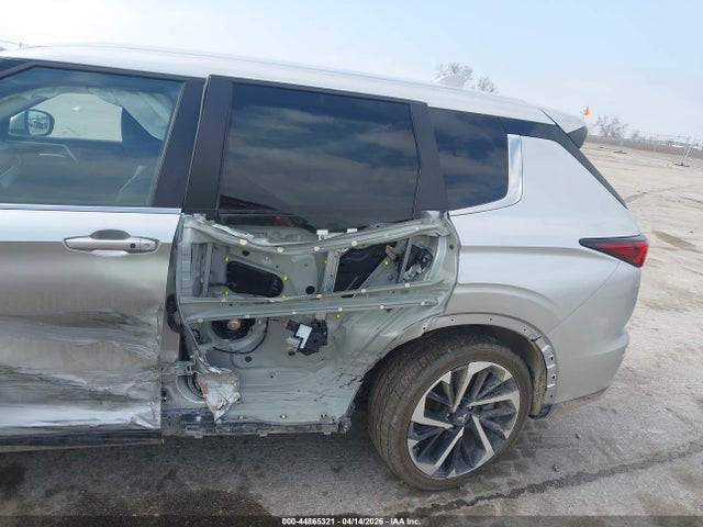 Aukcja sprzedaży 2024 Mitsubishi Outlander Se 2.5 2wd/se Black Edition S-awc/se Black Edition W/pano Roof S-awc, vin: JA4J3VA84RZ049069, numer aukcji: 44865321