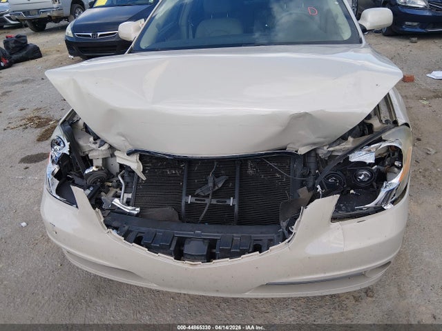 44865330 :رقم المزاد ، 1G4HC5EM8AU110710 vin ، 2010 Buick Lucerne Cxl مزاد بيع