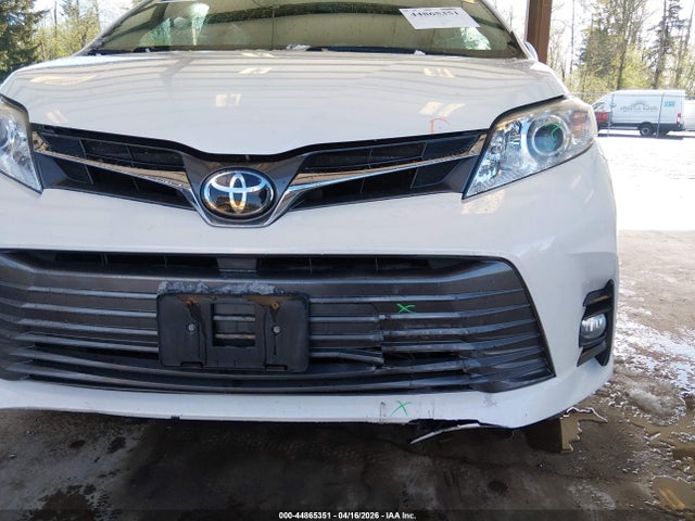 5TDDZ3DCXJS198629 Toyota Sienna Xle Premium 7 Passenger
