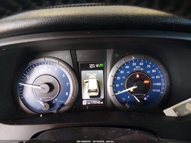 5TDDZ3DCXJS198629 Toyota Sienna Xle Premium 7 Passenger