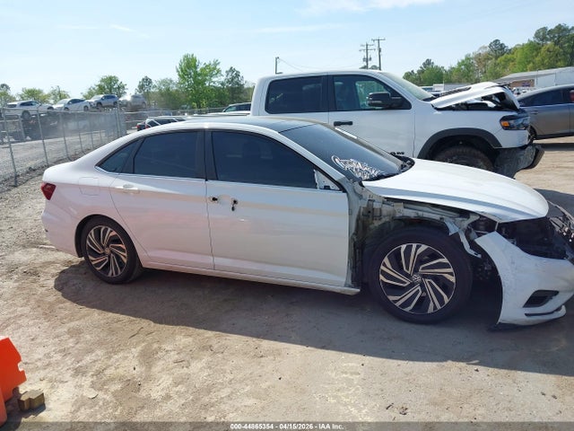 3VWG57BU7LM105335 Volkswagen Jetta 1.4t Sel Premium