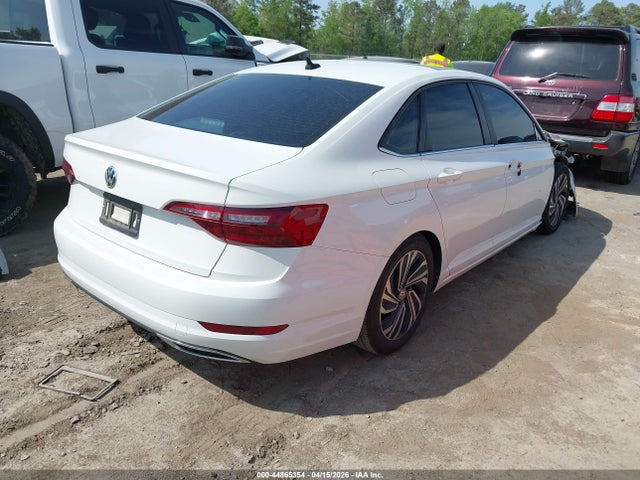 3VWG57BU7LM105335 Volkswagen Jetta 1.4t Sel Premium