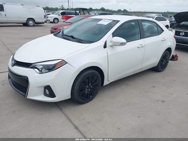 Toyota Corolla S 2015 5YFBURHE5FP285066 Image 2