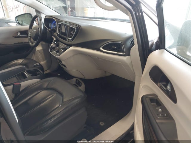 Продаж на аукціоні авто 2019 Chrysler Pacifica Touring L, vin: 2C4RC1BG8KR609103, номер лоту: 44865390