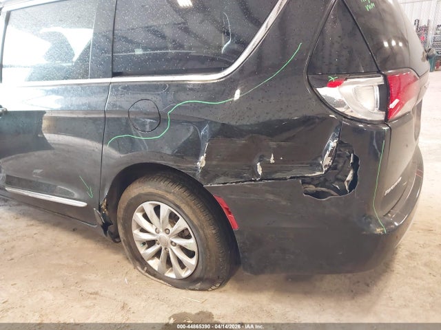 Продаж на аукціоні авто 2019 Chrysler Pacifica Touring L, vin: 2C4RC1BG8KR609103, номер лоту: 44865390