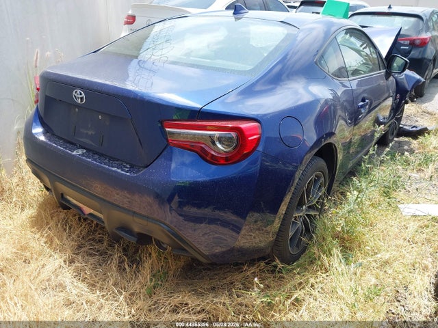 JF1ZNAA14H8705988 Toyota 86