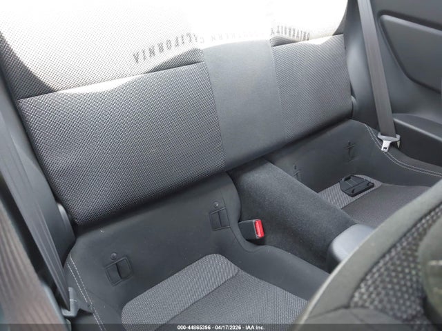 JF1ZNAA14H8705988 Toyota 86