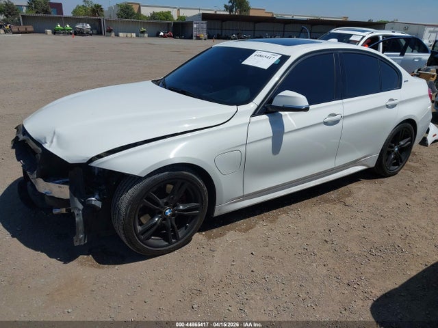 BMW 330e Iperformance 2018 WBA8E1C53JA180116 Image 2