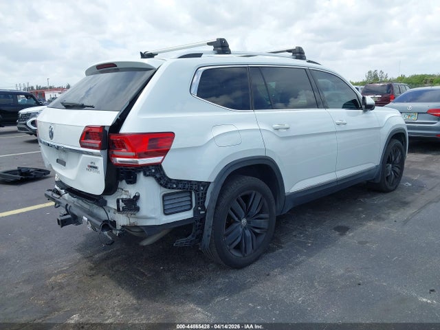 Продаж на аукціоні авто 2018 Volkswagen Atlas 3.6l V6 Sel Premium, vin: 1V2NR2CA0JC570395, номер лоту: 44865428