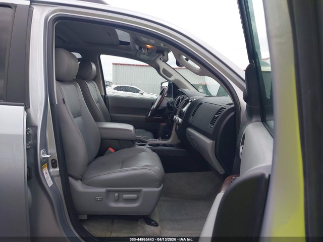 2011 TOYOTA SEQUOIA 5TDDY5G11BS043722 Photo 4