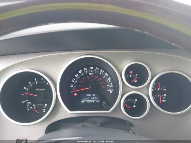 2011 TOYOTA SEQUOIA 5TDDY5G11BS043722 Photo 6