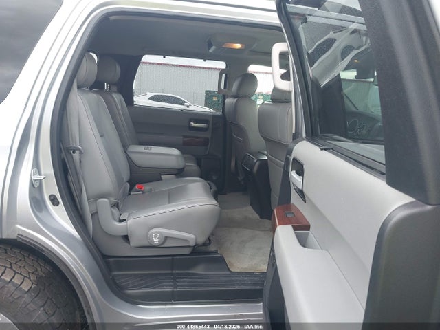 2011 TOYOTA SEQUOIA 5TDDY5G11BS043722 Photo 7