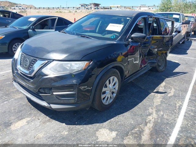 Nissan ROGUE S 2017 KNMAT2MT9HP613569 Image 2