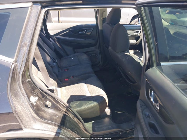 Nissan ROGUE S 2017 KNMAT2MT9HP613569 Image 8