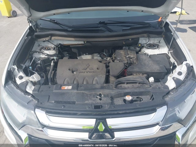 Продаж на аукціоні авто 2016 Mitsubishi Outlander Es, vin: JA4AZ3A30GZ037487, номер лоту: 44865474