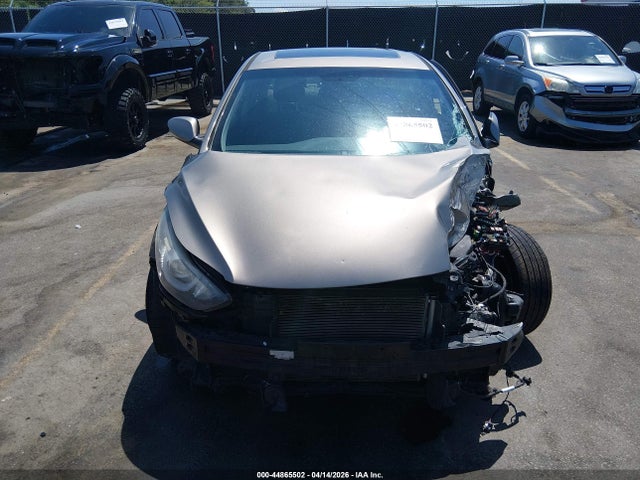 2015 Hyundai Elantra Limited მანქანა იყიდება აუქციონზე, vin: 5NPDH4AE9FH576385, აუქციონის ნომერი: 44865502