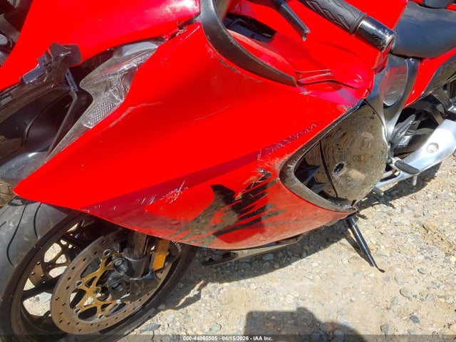 Suzuki GSX1300 RR 2024 JS1EJ11B6R7100174 Image 17