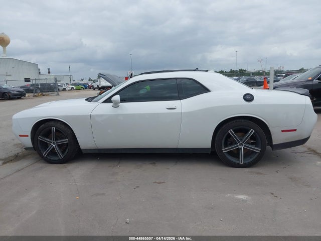 Продаж на аукціоні авто 2018 Dodge Challenger Sxt Plus, vin: 2C3CDZAG9JH333686, номер лоту: 44865507