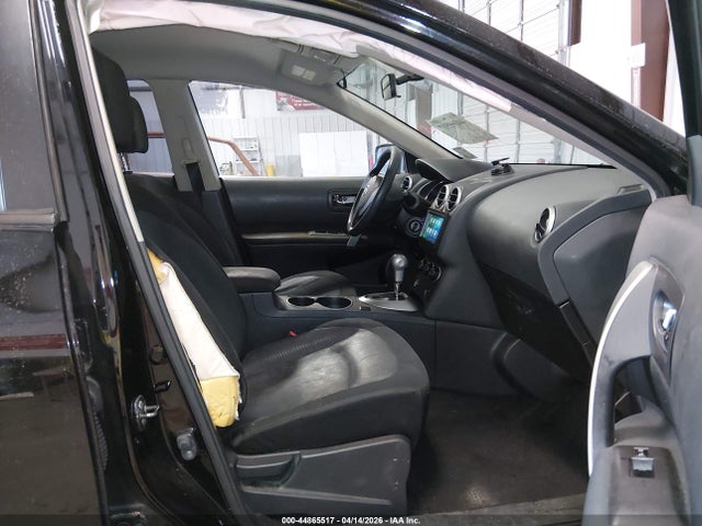 JN8AS5MT1EW611437 Nissan Rogue Select S